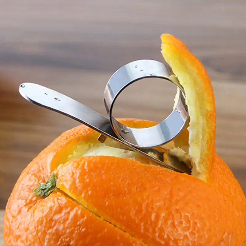 Citrus Peeler Ring – Stainless Steel Finger Tool for Oranges & Grapefruit