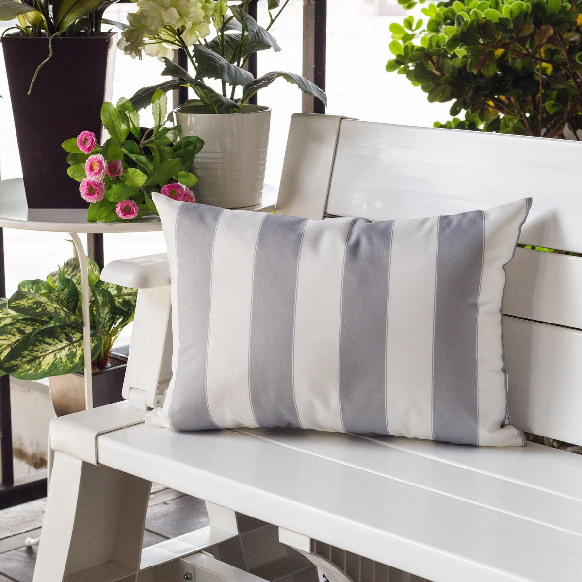 Horizon Stripe Pillow Set 14" x 20" with Water-Resistant Solarium Polyester - Multicolor Stripes